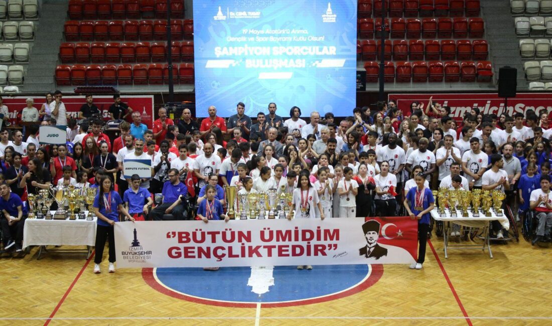 İzmir Büyükşehir Belediyesi Spor Kulübü, çeşitli yarışmalarda madalya kazanan ve