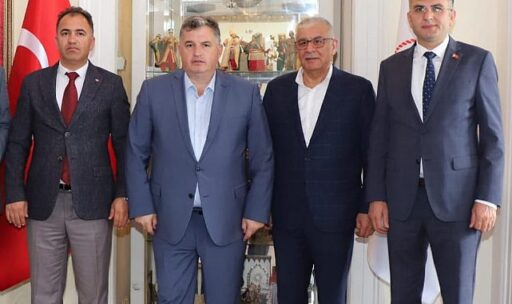 AK Parti İzmir İl Yöneticilerinden Turizm İl Müdürü Dr. Sadık