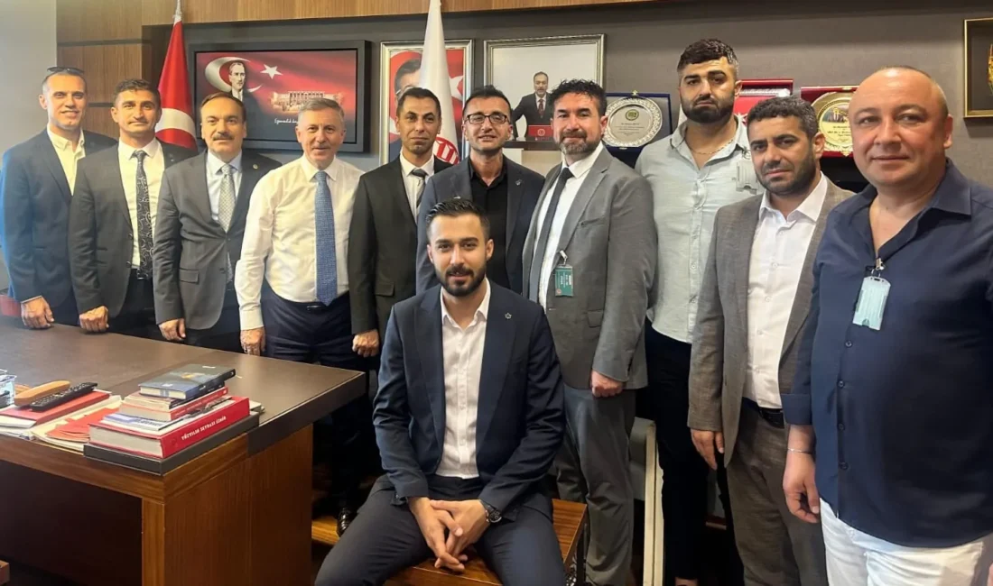 Gelecek Partisi İzmir İl Başkanı Yaşar Beyazgül liderliğindeki heyet, Ankara’da