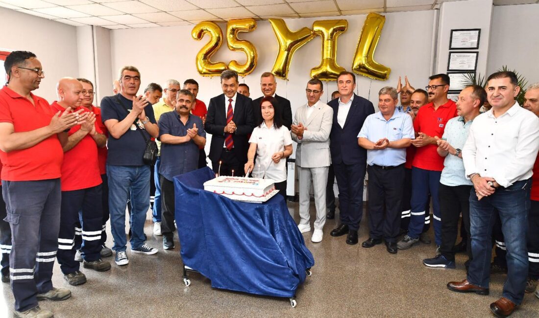 İzmir Metrosu 25 yaşında, İzmir’in raylarında çeyrek asırlık gurur İzmir Büyükşehir Belediyesi’nin 60 kilometrelik metro ve tramvay sistemini işleten