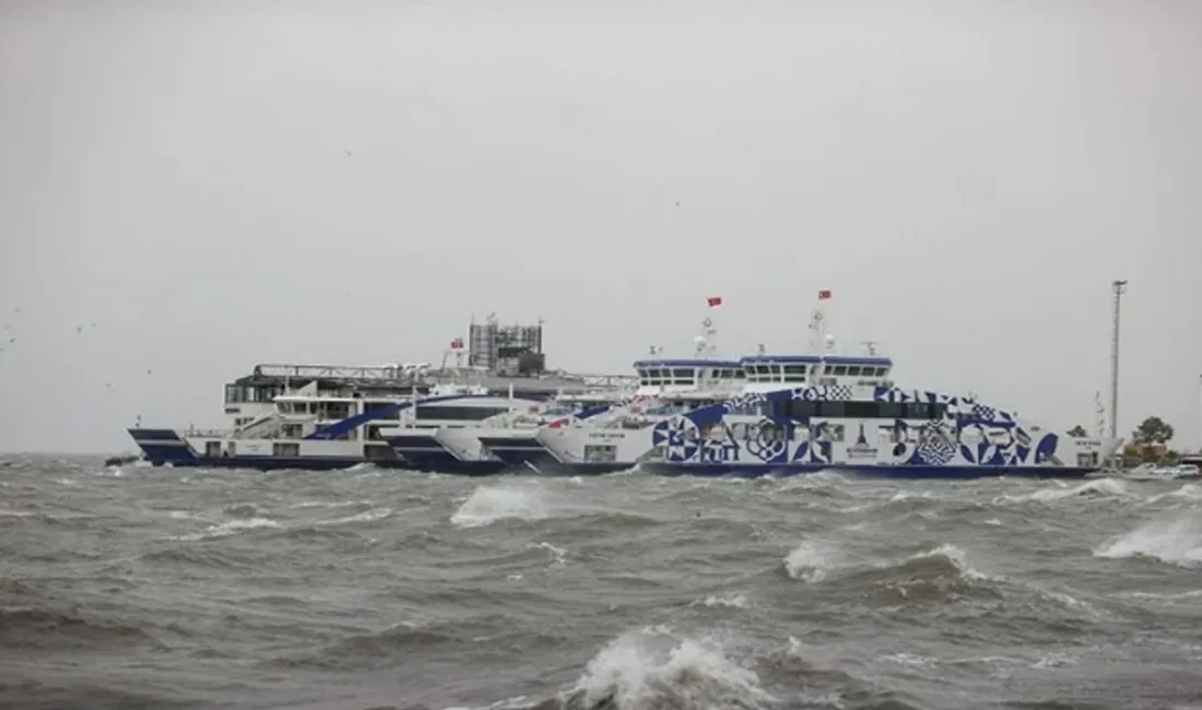 İzmir’de vapur seferleri iptal! İzmir’de olumsuz hava ve deniz koşulları nedeniyle vapur seferleri iptal