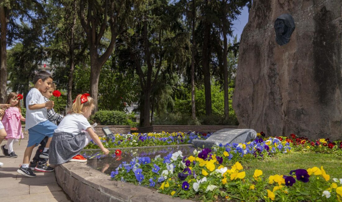 İzmirli anneler, kentin dört bir yanında İzmir Büyükşehir Belediyesi tarafından