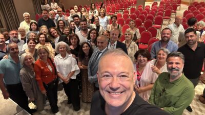 Başkan Denizli, İzBBŞT Genel Sanat Yönetmeni ve usta tiyatrocu Levent