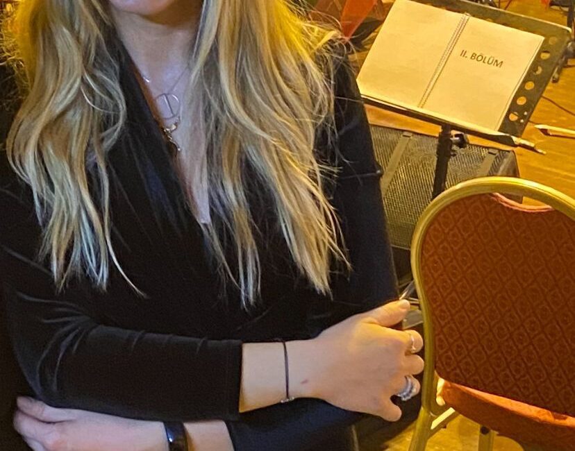 Karşıyaka Sanat Derneği 19 Mayıs Gençlik ve Spor Bayramını Türk