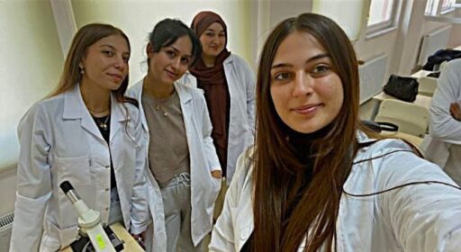 Üniversiteli Aslıhan 9 gündür kayıp 14 Mayıs'tan beri kayıp olan üniversiteli kız öğrencisinden haber alınamıyor.