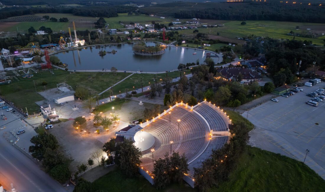 Buca Belediyesi,  Zeki – Metin Amfi Tiyatro’nun açılışını bu pazar