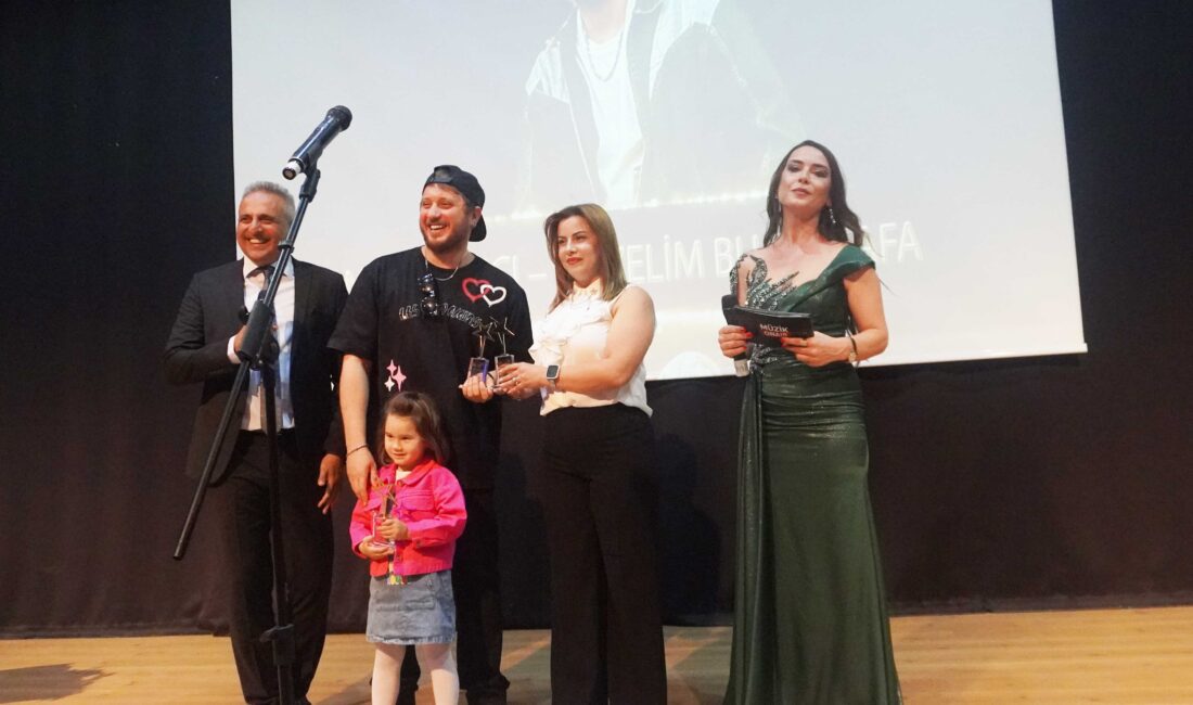 İzmir’in en prestijli kültür ve kariyer etkinliklerinden biri olan MenderesBurda