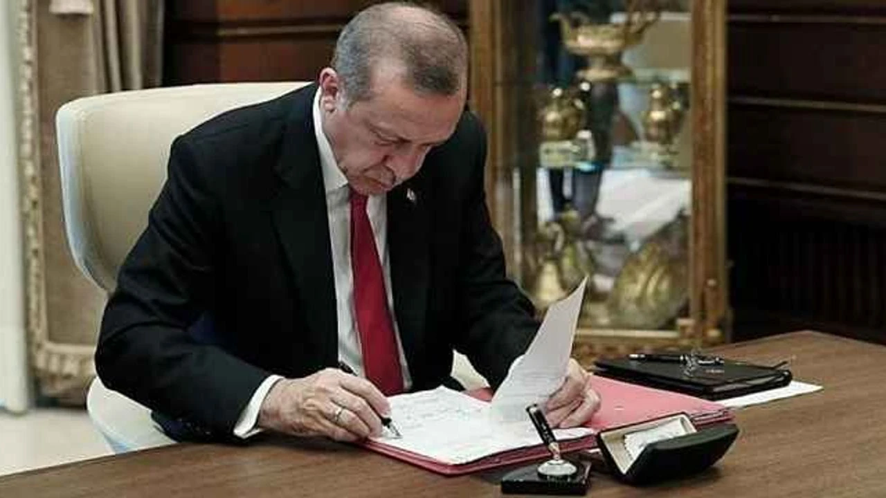 Cumhurbaşkanlığı atama kararları Resmi Gazete'de yayımlandı. Cumhurbaşkanı Recep Tayyip Erdoğan
