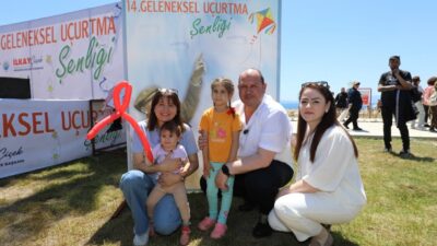 Menderes Belediyesi tarafından bu yıl 14’üncüsü düzenlenen Geleneksel Uçurtma Şenliği