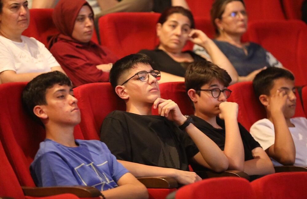 Menderes Belediyesi, LGS sınavı öncesinde öğrencilere yönelik sınav kaygısı ve