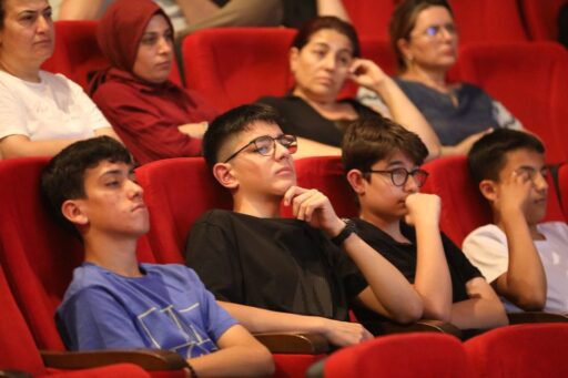 Menderes Belediyesi, LGS sınavı öncesinde öğrencilere yönelik sınav kaygısı ve