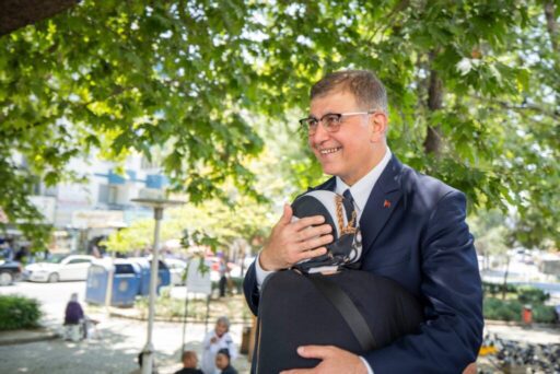 İzmir Büyükşehir Belediye Başkanı Dr. Cemil Tugay, Buca’nın kalbi Şirinyer’in