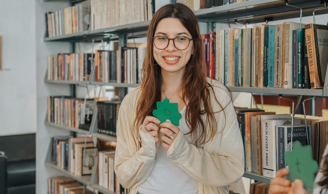 İzmir Büyükşehir Belediyesi, okuma-yazma güçlüğü yaşayan çocuklara destek olmak amacıyla