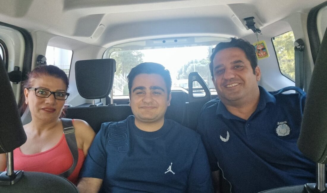 İzmir Büyükşehir Belediyesi zabıta ekipleri, Yükseköğretim Kurumları Sınavı'nın (YKS) ilk