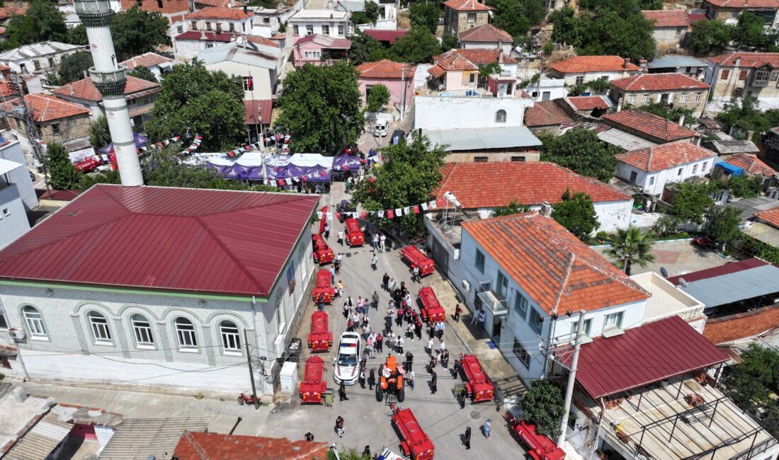 İzmir Büyükşehir Belediyesi, iklim krizinin etkilerinden biri olan sıcaklık artışlarıyla