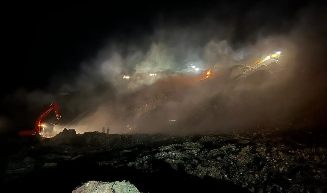 İzmir İtfaiyesi 48 saatte 227 yangına müdahale etti İzmir Büyükşehir Belediyesi İtfaiye Dairesi Başkanlığı, Çiğli İzkent’te sigaradan çıktığı