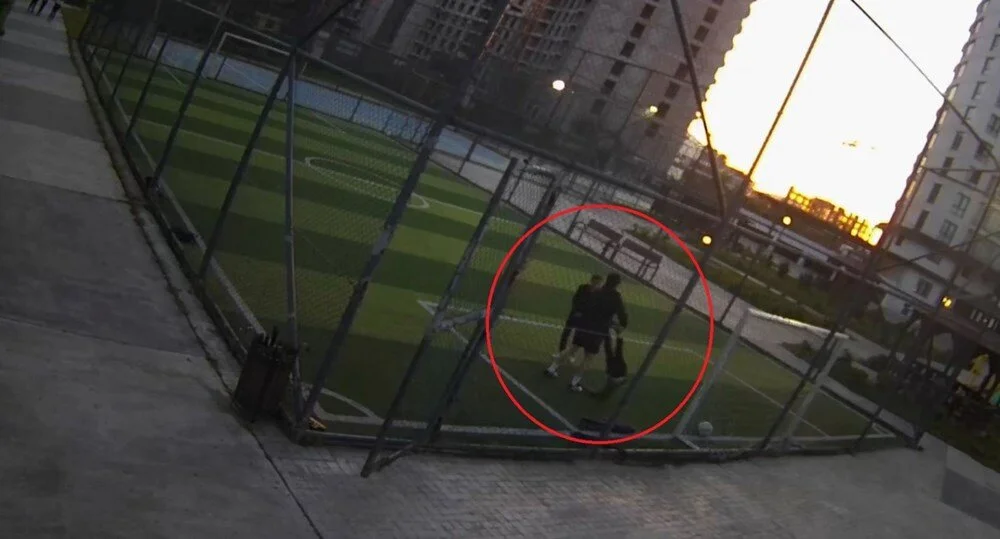 Samsun'un Atakum ilçesinde iki çocuk tarafından parkta ellerinden ve kollarından