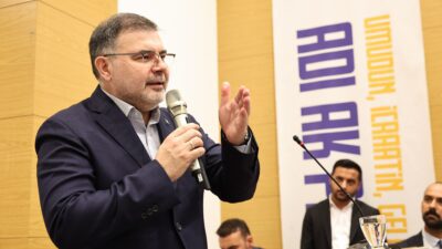 AK Parti Bornova İlçe Danışma Meclisi’nde konuşan AK Parti İzmir