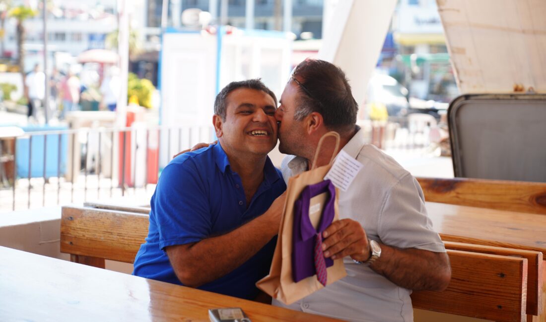 Ayvalık’ın Özel Çocuklarından Babalarına Anlamlı Sürpriz Ayvalık Belediyesi Sosyal Yardım İşleri Müdürlüğü Özel Çocuklar Eğitim Evi’nin