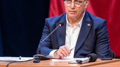 İzmir Büyükşehir Belediye Başkanı Dr. Cemil Tugay, Türk-İş Genel Başkanı