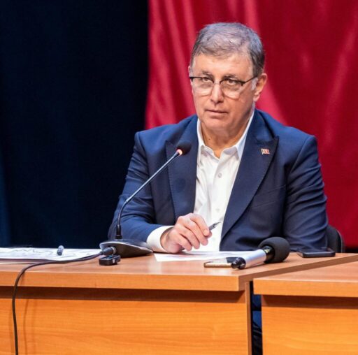 İzmir Büyükşehir Belediye Başkanı Dr. Cemil Tugay, Türk-İş Genel Başkanı