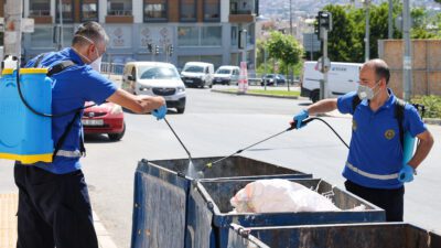 Buca Belediyesi,  havaların ısınması ile ilçe genelinde başlattığı ilaçlama çalışmalarını