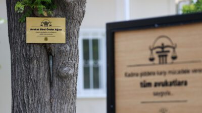 Buca Belediyesi, ilçedeki bir parkı kadına yönelik şiddete karşı mücadele