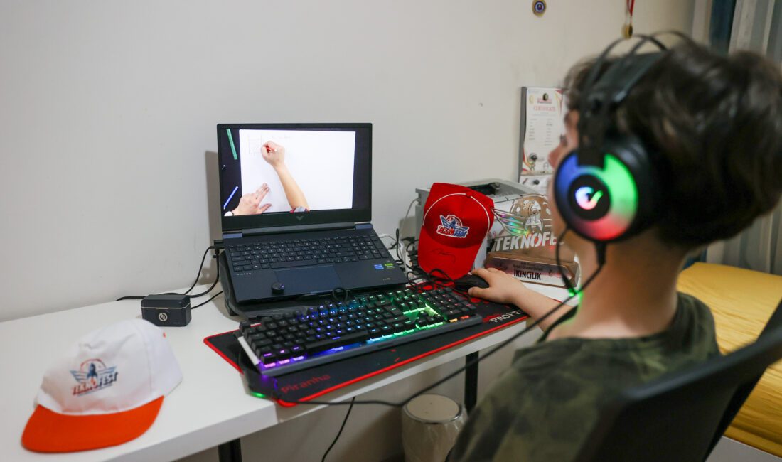 Buca Belediyesi, eğitimi dört duvar arasından çıkardı. Çevrim içi olarak