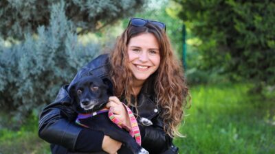 Sokak hayvanlarının sıcak bir yuvaya kavuşması için vatandaşlara çağrıda bulunan