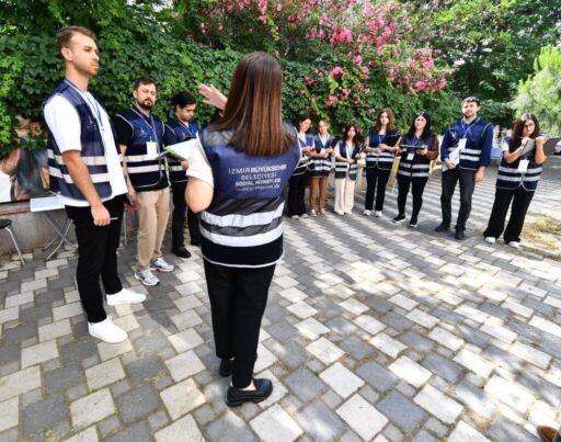 İzmir Büyükşehir Belediyesi’nin sorunları yerinde tespit edip çözüme kavuşturmak için