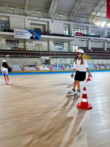 Buz Sporları Salonu'nda tekerlekli paten eğitimi başlıyor