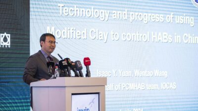 İzmir Büyükşehir Belediyesi’nin körfezdeki alg patlamalarına karşı acil müdahale yöntemi