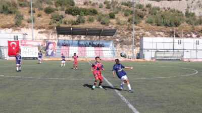 Bayraklı Belediyesi, her yıl büyük ilgi gören spor organizasyonlarından U-12