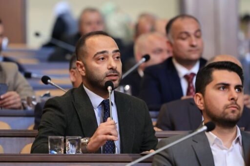 Gaziosmanpaşa Belediyesi'nde başkanvekilliği seçimini AK Parti'nin adayı Eray Karadeniz kazandı.