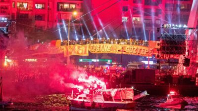 İzmir’in köklü spor kulüplerinden Göztepe’nin 100. yılı, coşkulu bir kutlamaya