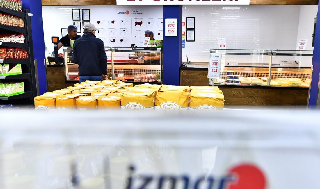 İZMAR, uygun fiyatlarıyla dar gelirliye nefes oldu İzmir’de tanzim satış ruhunu yeniden canlandıran İZMAR marketleri ucuz ve