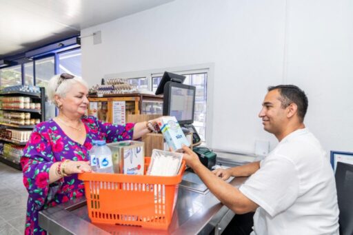 İZMAR’ın beşinci şubesi Karşıyaka’da hizmete açıldı