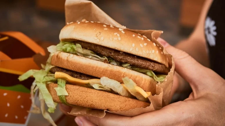 Türkiye’deki havalimanı fiyatları uluslararası basının da gündeminde: İngiliz turistin yediği