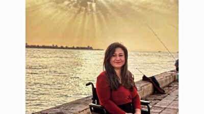 İzmir'de yaşayan 29 yaşındaki Özlem S.K’nın geçirdiği bel ameliyatı sonrası