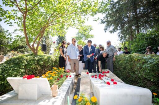 İzmir Büyükşehir Belediye Başkanı Dr. Cemil Tugay, İzmir'in efsane başkanlarından