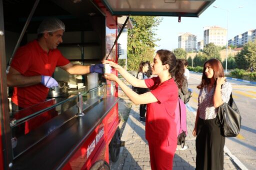 Üniversite Araştırmaları Laboratuvarı’nın (ÜNİAR) 2025 Öğrenci Dostu Şehirler Araştırması’nda Manisa,