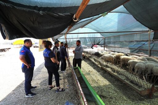 Menderes Belediyesi, Zabıta Müdürlüğü ekipleri ile Kurban Bayramı öncesi denetimler