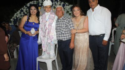 Menderes’in köklü ailelerinden Başbunar ve Gür aileleri, Eymen’in sünnet düğünü