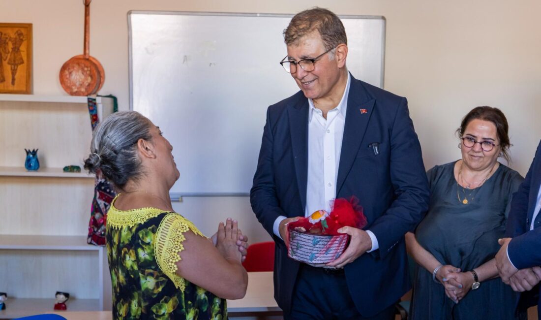 Başkan Tugay’ın Tire mesaisi İzmir Büyükşehir Belediye Başkanı Dr. Cemil Tugay, Tire'de koordinasyon toplantısının
