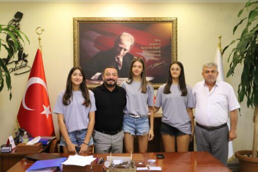 Ödemiş Belediyespor Voleybol Şubesi’nde yetişen genç sporcular ülkemizin köklü kulüplerine
