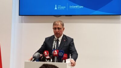 İzmir Büyükşehir Belediye Başkanı Cemil Tugay, süren grev tartışmaları ve