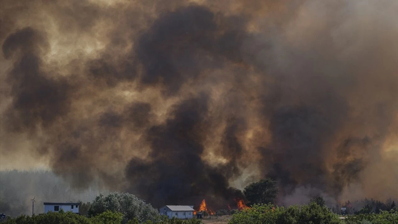 Yakaköy Mahallesi’nde 27 Haziran’da bir evin çatısındaki tadilat sırasında spiral