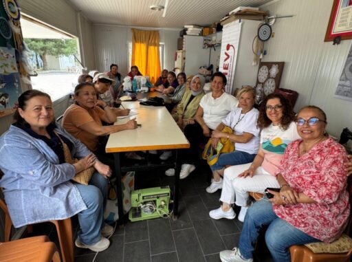 Çiğli Belediyesi’nin kadınların sağlık konusunda bilinçlenmesini amaçladığı “Kadın Sağlığı İçin