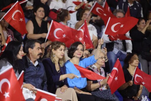 Karabağlar Belediyesi'nin 19 Mayıs Atatürk'ü Anma, Gençlik ve Spor Bayramı