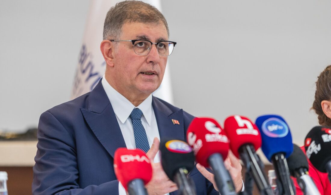 İzmir Büyükşehir Belediye Başkanı Dr. Cemil Tugay, İzmir Cumhuriyet Başsavcılığı